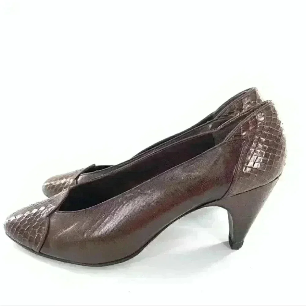 Stuart Weitzman stuart weitzman